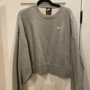 Nike Heather Gray Sweatshirt